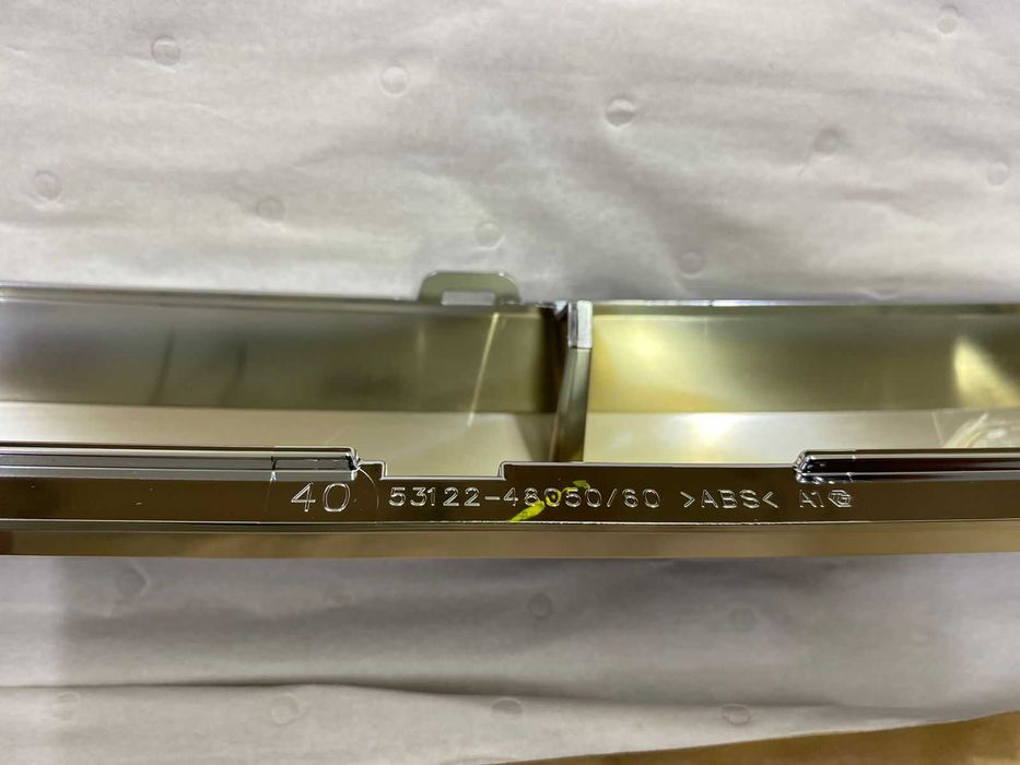 Молдинг решетки радиатора Лексус РХ Lexus RX