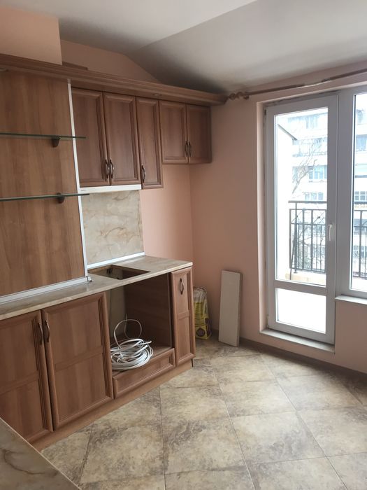 Дава се под наем Четиристаен апартамент в Варна, Лятно кино Тракия - 94 кв.м за 598.23 € - Снимка #5