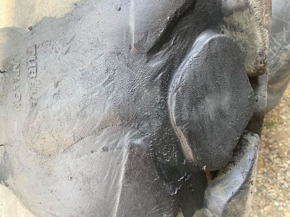 Reparatii anvelope la cald