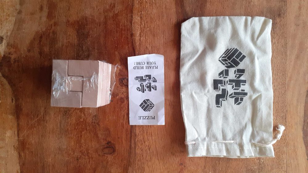 пъзел дървен логическа игра 7 части, дървен в памучна торбичка