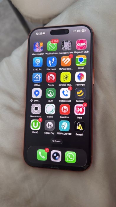 Продам Айфон 17про 256гб