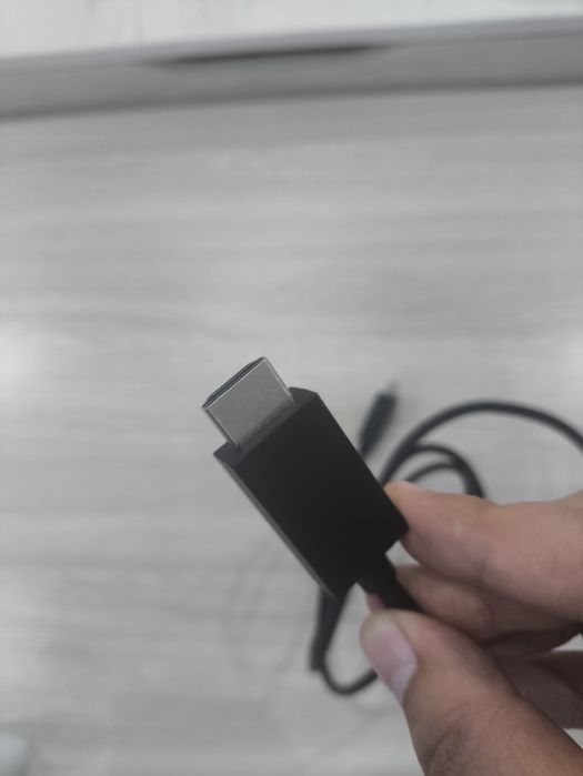 Hdmi кабель от Sony PS5
