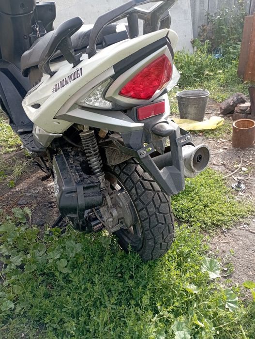 Продам скутер срочно