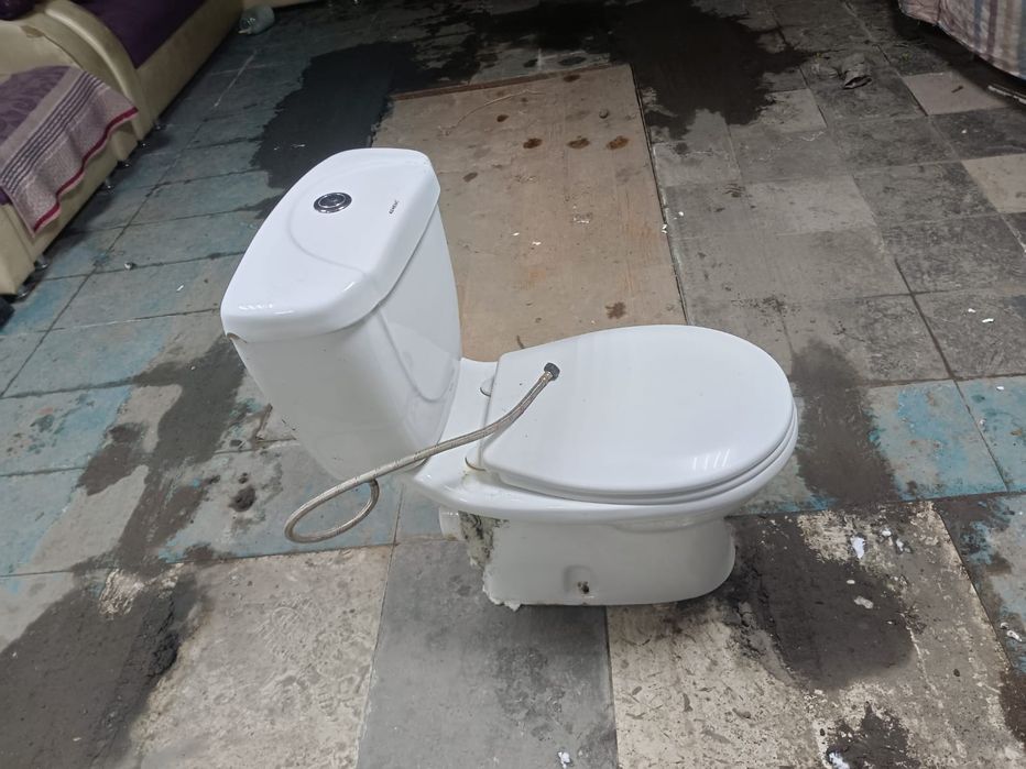 Продам унитаз б/у