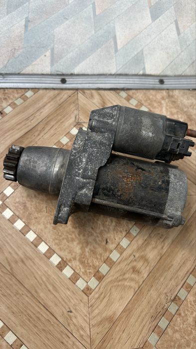 Продам стартер на камри в хорошем состояние