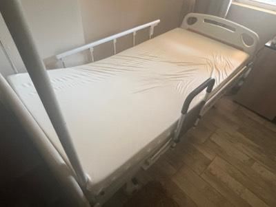 Дунапренен матрак 200/90 см с водонепромокаем калъф за болнично легло