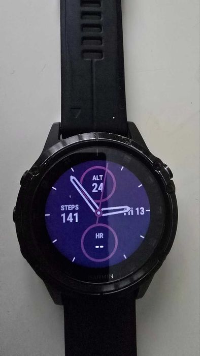 Продавам часовник Garmin Fenix 5 plus Sapphire