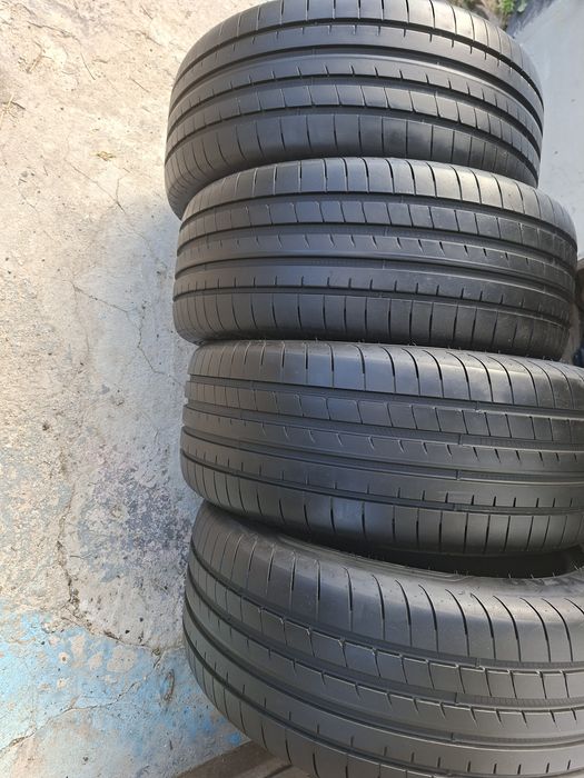 Продам шины. 255/50/19 гудиер