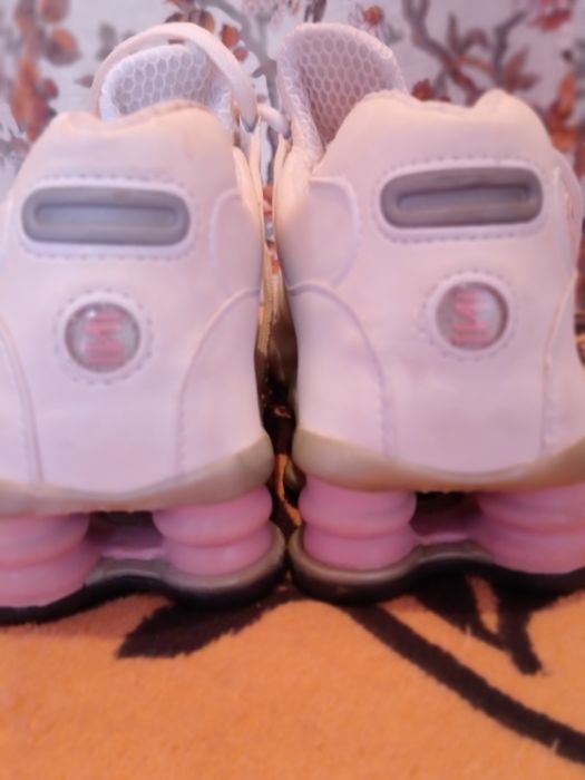 Vând sau schimb Nike Shox