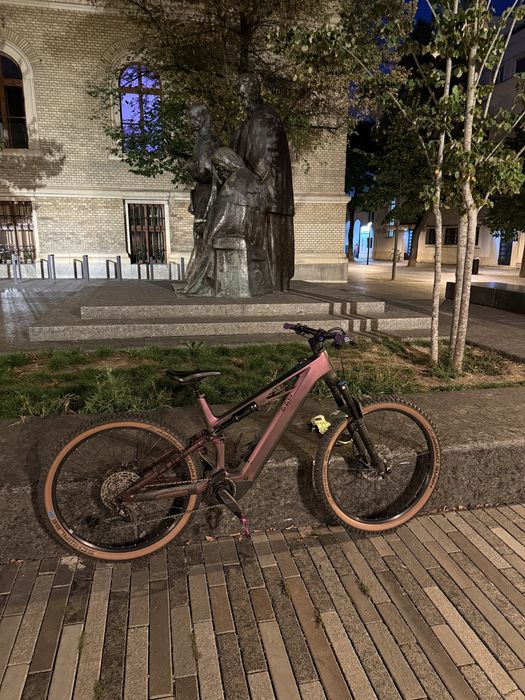 Cube Stereo Hybrid One 44 Hpc Slx 800 XL