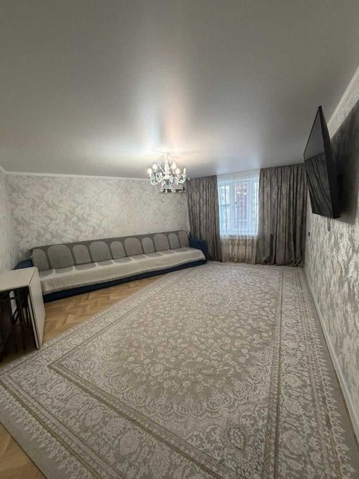 4-комнатная на 8 мкрн 3 кольцо ][