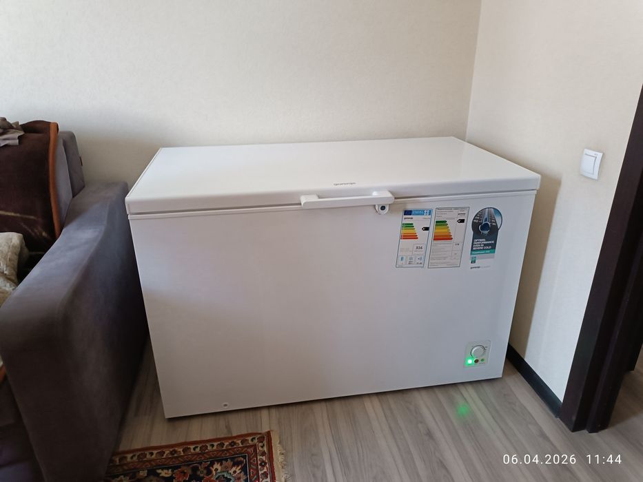 Продам холодильный ларь! Объем 384 л.