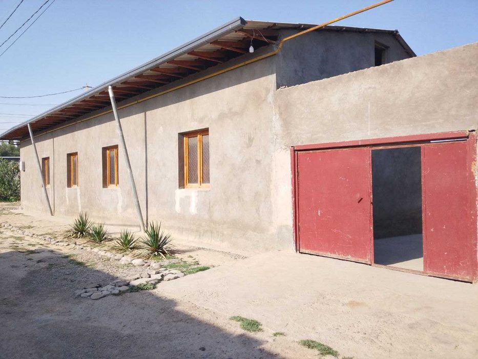 Hovli sotiladi Nazarbekda