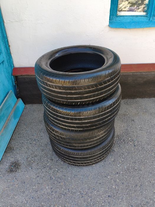 Резина летняя 225/55/R17