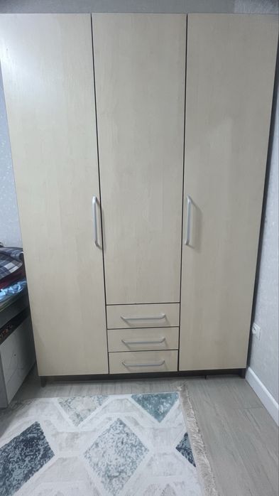 Продам шкаф в отличном состоянии