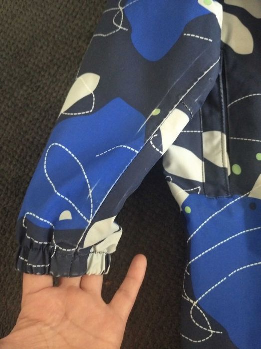 Продам комбинезон Reima