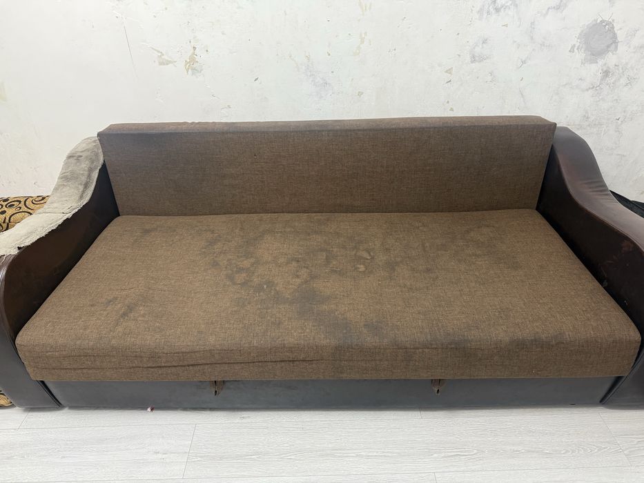 Диван и шкаф бесплатно !