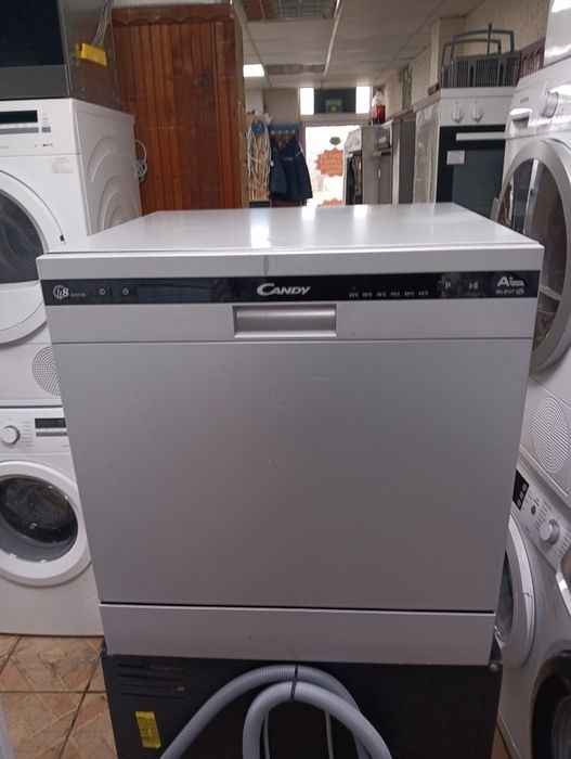 Малка сива съдомиялна  кубче Candy за 8 комплекта с 2 години гаранция!