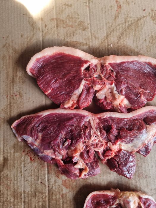 Ет табак тап, конина  тай.