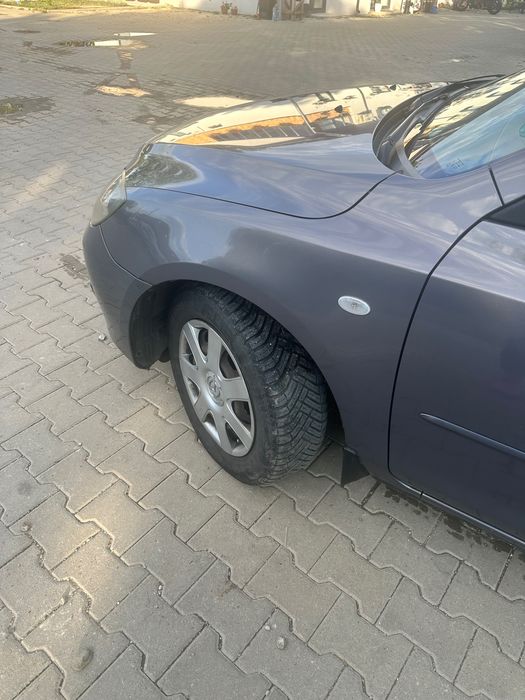 Vând Mazda 3 hatchback
