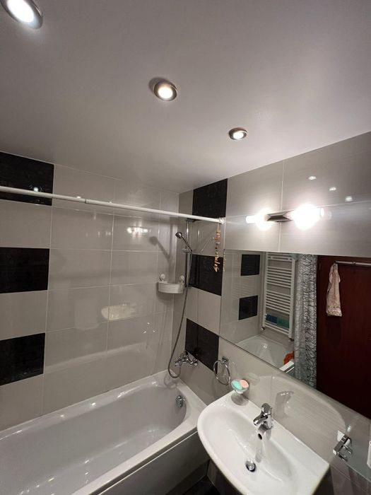 Дава се под наем Тристаен апартамент в София, Витоша - 90 кв.м за 796.62 € - Снимка #7
