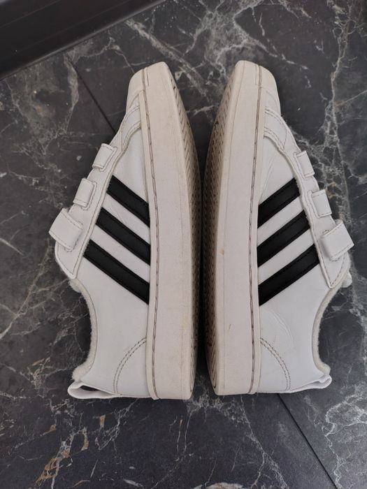 маратонки Adidas