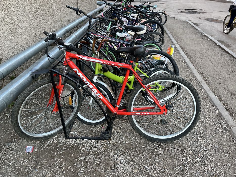 Велосипед nomad красный