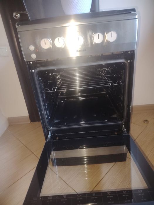 Продам газовую плиту Hansa