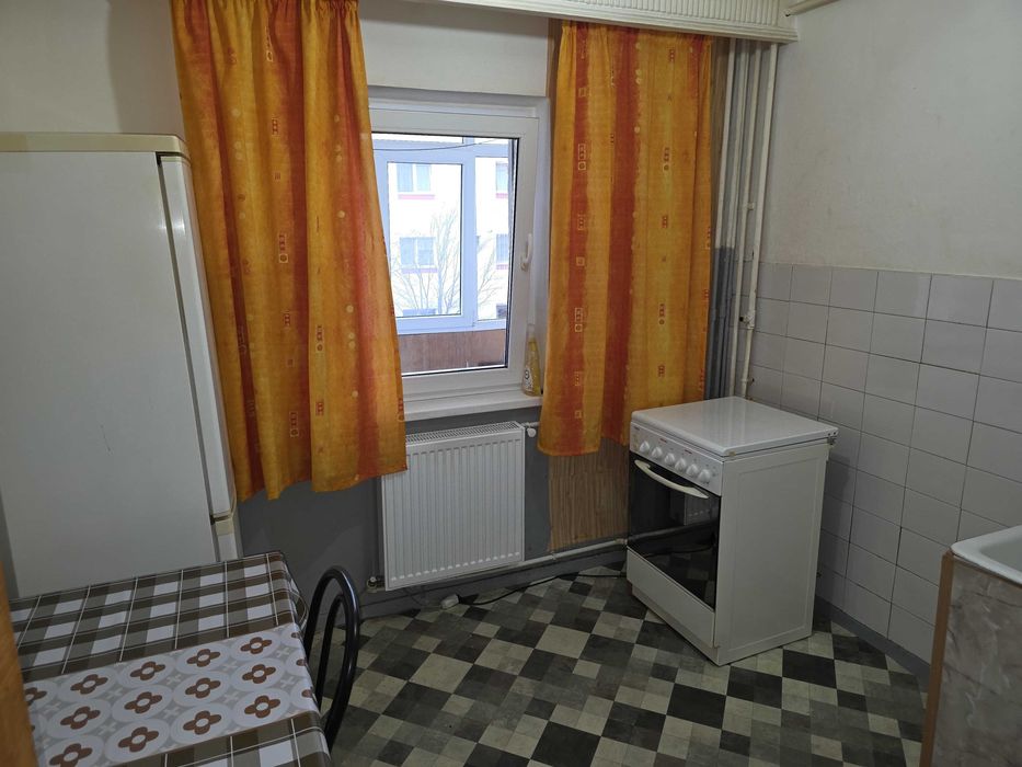 IEFTIN – Apartament cu doua camere spatios si decomandat in Tudor Vlad