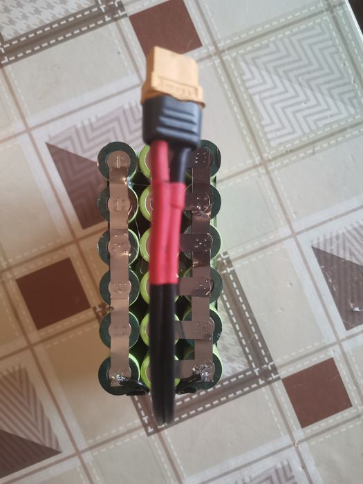 Батерия за лодка 7.4 в 10ач  и 12.6 15ач