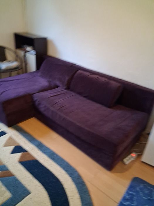 Închiriez garsoniera(camera de camin)