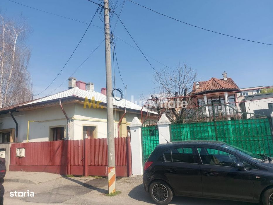 Casa cu potential/ zona Sf Vineri/ 126 mp teren/ Regim urbanistic avan