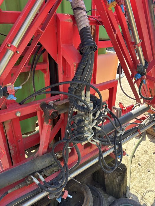 Aparat erbicidat purtat  Bontida