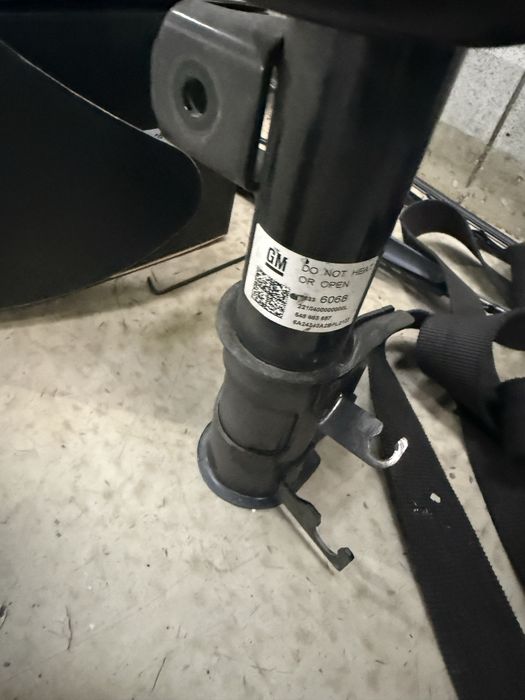 Tracker 2 орегинал GM амартизаторлар