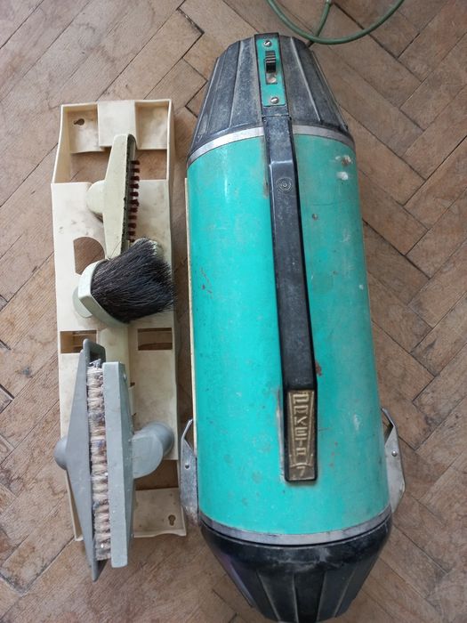 Прахосмукачки модел Ракета