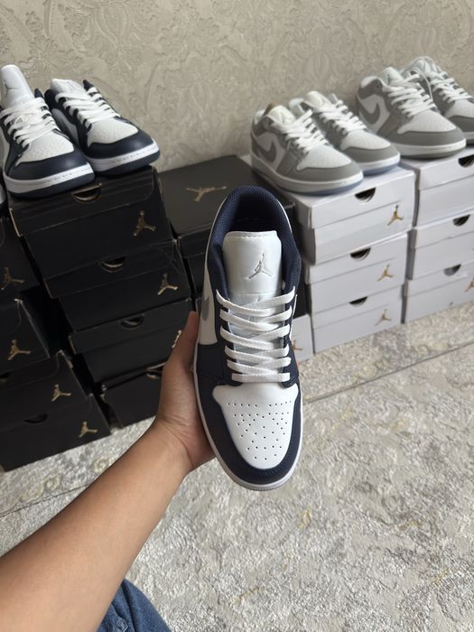 Кроссовки Air jordan