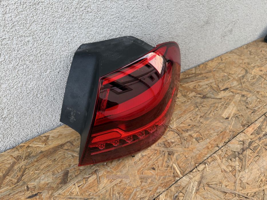Stop tripla lampa dreapta aripa caroserie Mercedes A Class W177 Faceli