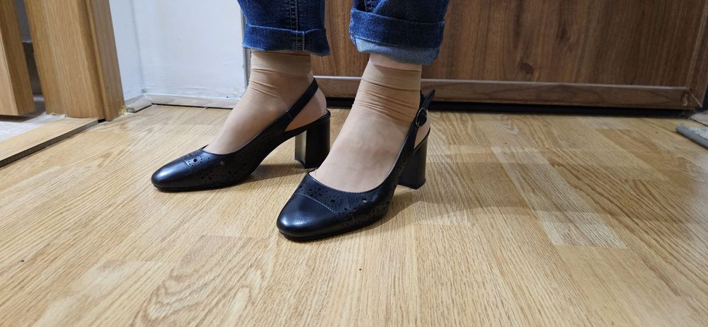 Pantofi dama cu toc negri, piele, 35