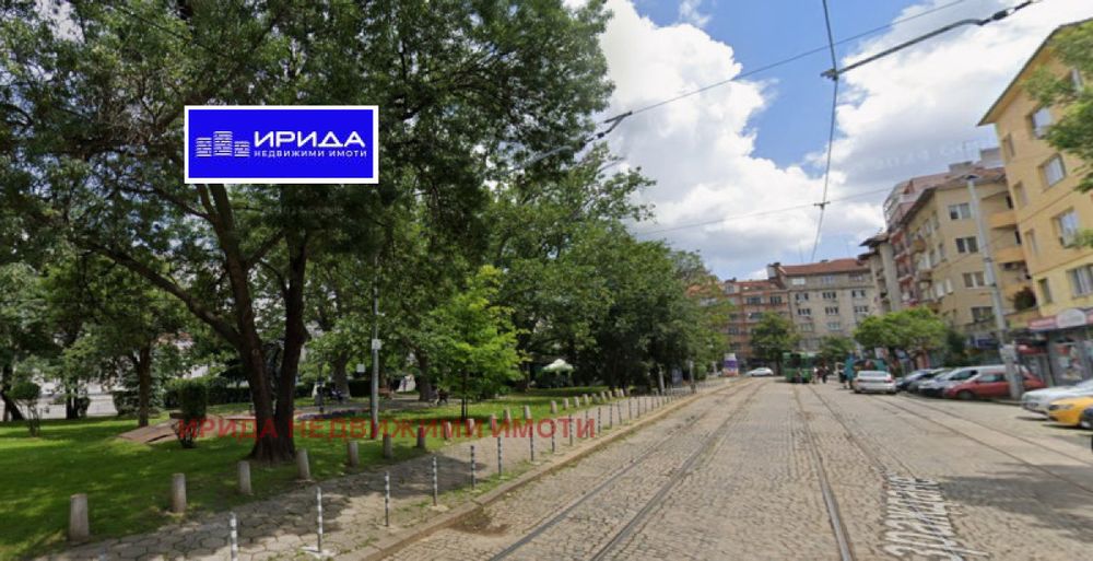 Двустаен апартамент в Център до пл. Македония