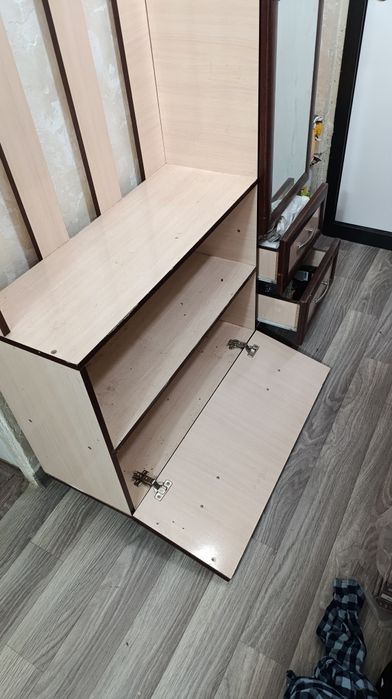 Шкаф для прихожей
