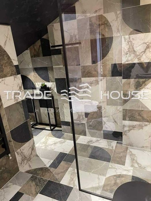 Дава се под наем Мезонет в Пловдив, Кършияка - 155 кв.м за 1100 € - Снимка #10