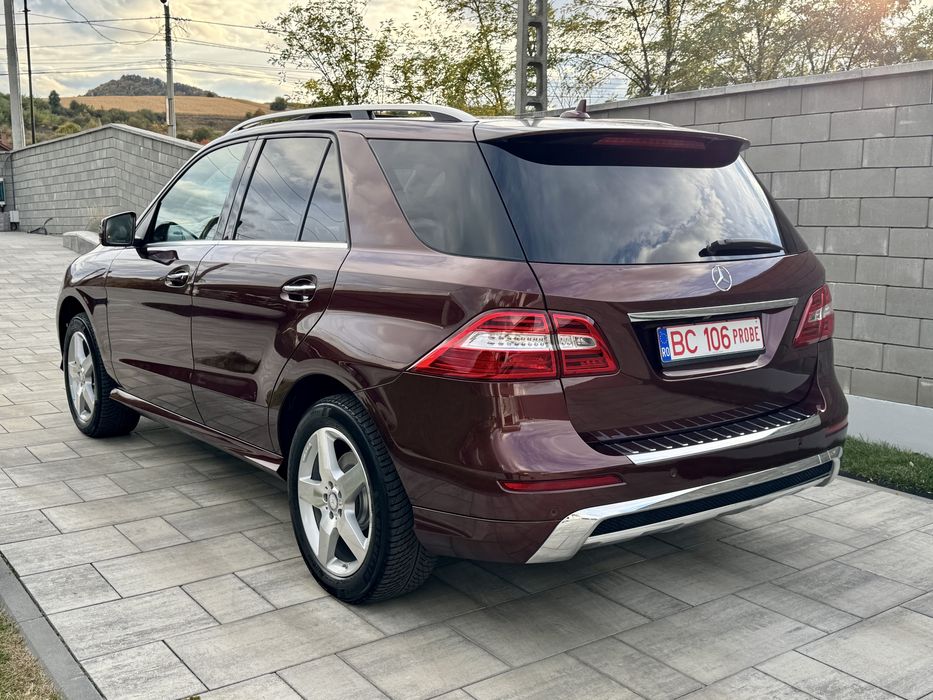 Mercedes-Benz ML350 cdi 4Matic Airmatic AMG Distronic Webasto H&K