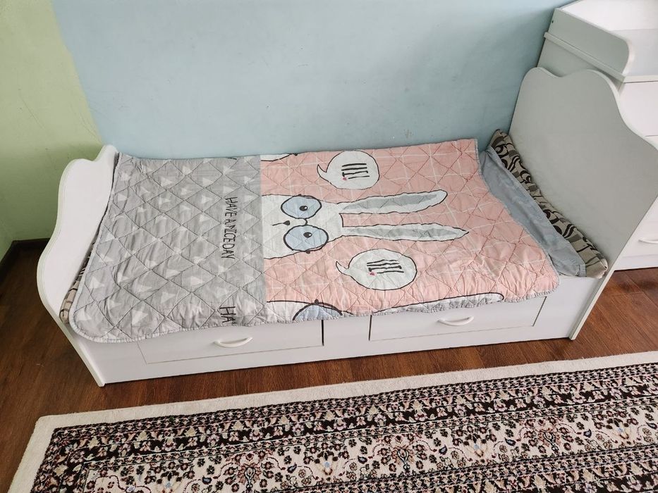 Detski mebel xolati zur