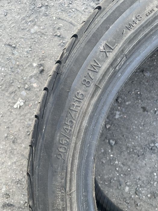 Пара колес 205 / 45 / 16