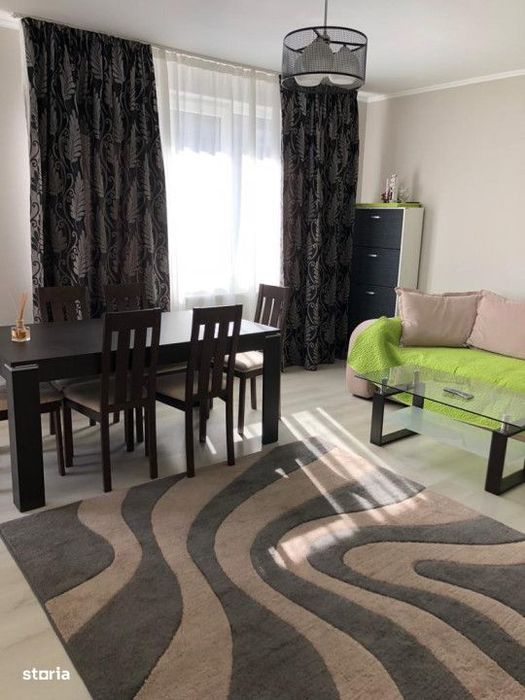 Apartament de 3 camere,60 mp,2 parcari, zona Vivo