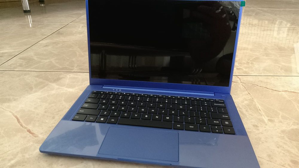 Vand laptop nou ,ofiice /gaming