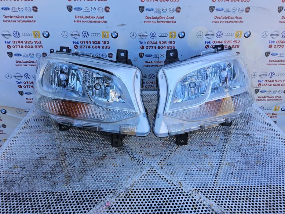 Far Mercedes Sprinter w907 faruri stânga dreapta Sprinter cod a9109060500 a9109060400