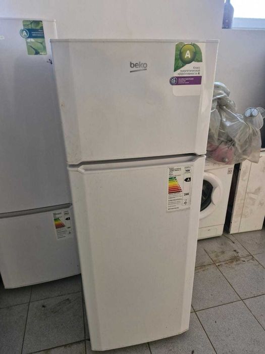 Холодильник BEKO белый 140×54