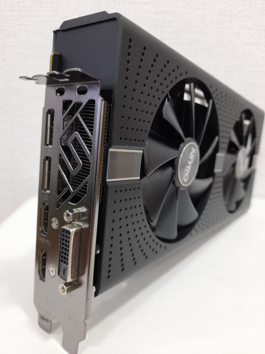 Продам видеокарту SAPPHIRE NITRO+ RX 570 8GB