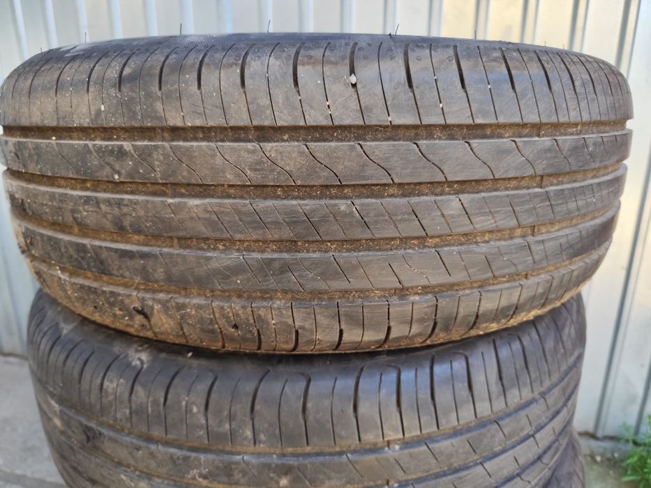 Anvelope 215 55 17 vara good year